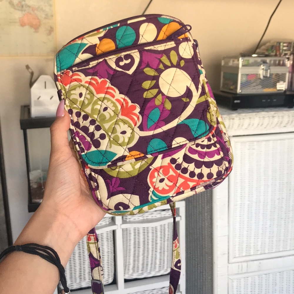 vera bradley purse.
